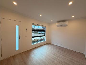 Spacious Family Living in Mambourin