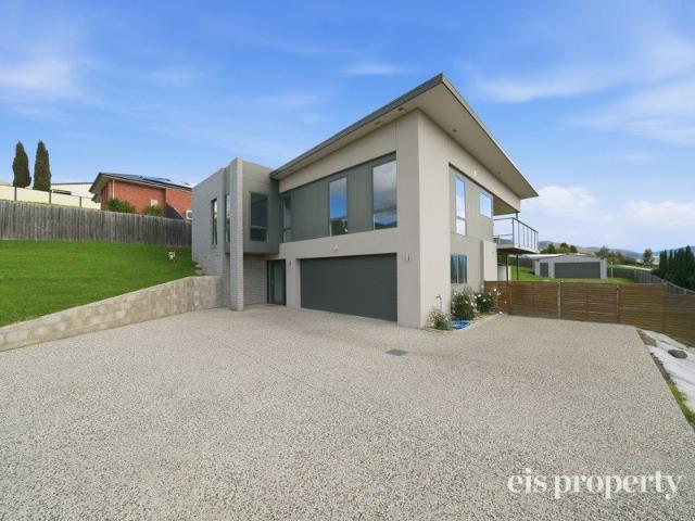 Spacious Family Living In Old Beach