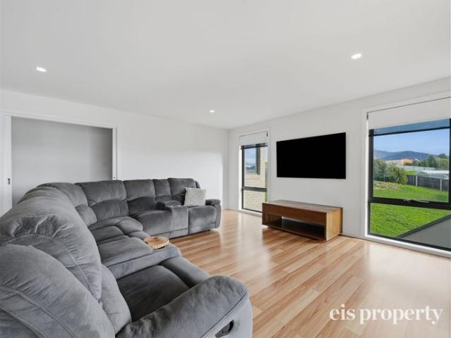 Spacious Family Living In Old Beach