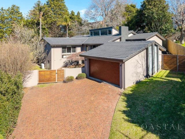Spacious Family Living in a Coveted Olivers Hill Setting FHSZ