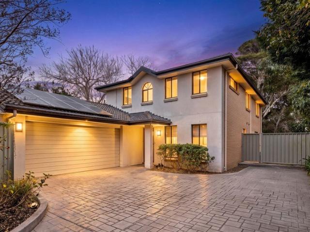 Spacious Family Living in a Convenient West Wollongong Setting
