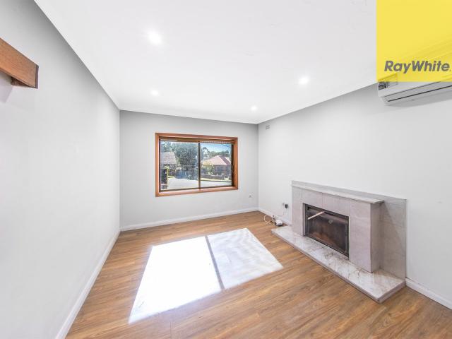 Spacious Family Living in a Convenient Westmead Locatio
