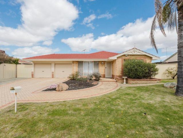 SPACIOUS FAMILY LIVING IN A CONVENIENT BALLAJURA LOCATION