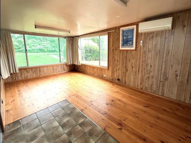 Spacious Family Living in a Convenient Bayswater Location