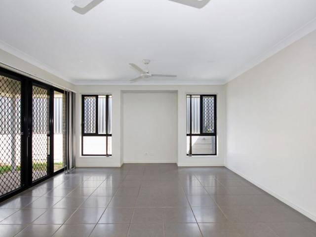 SPACIOUS FAMILY LIVING IN A CONVENIENT BRASSALL LOCATION