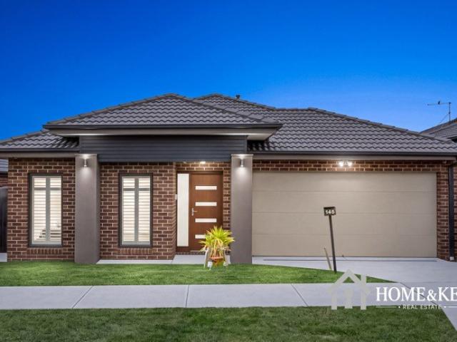 Spacious Family Living in a Convenient Epping Location