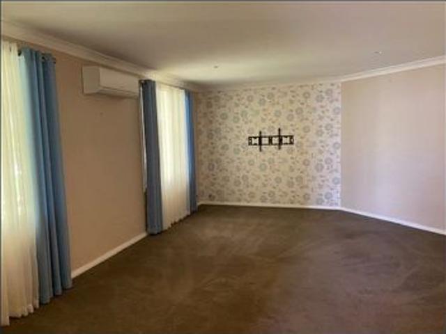Spacious Family Living in a Convenient Forster Location