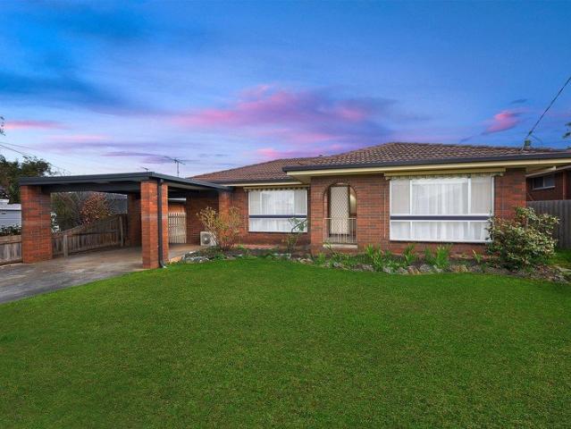 Spacious Family Living in a Convenient Grovedale Location