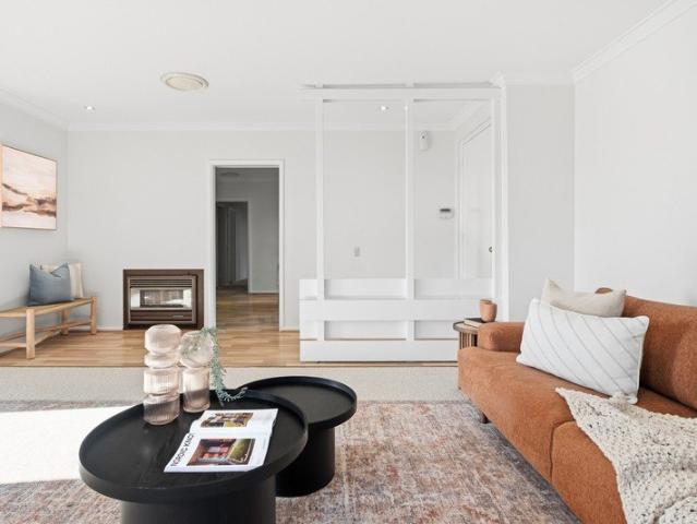 Spacious Family Living in a Convenient Hillarys Location