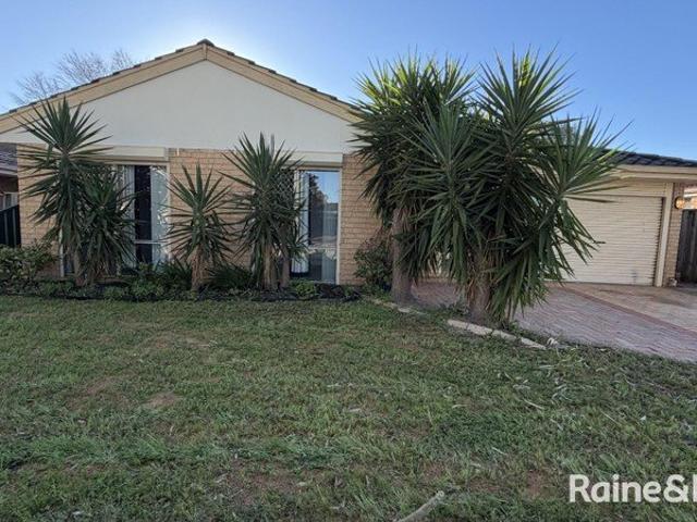 Spacious Family Living in a Convenient Lifestyle Location