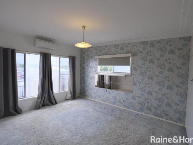 Spacious Family Living in a Convenient Location!