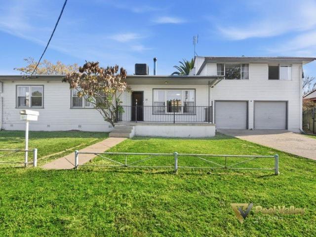 SPACIOUS FAMILY LIVING IN A CONVENIENT LOCATION