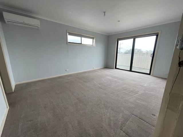 Spacious Family Living in a Convenient Mornington Location