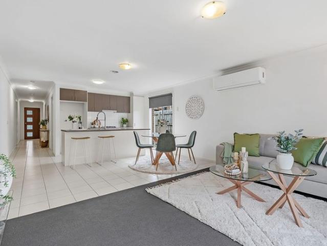 Spacious Family Living in a Convenient Pakenham Location