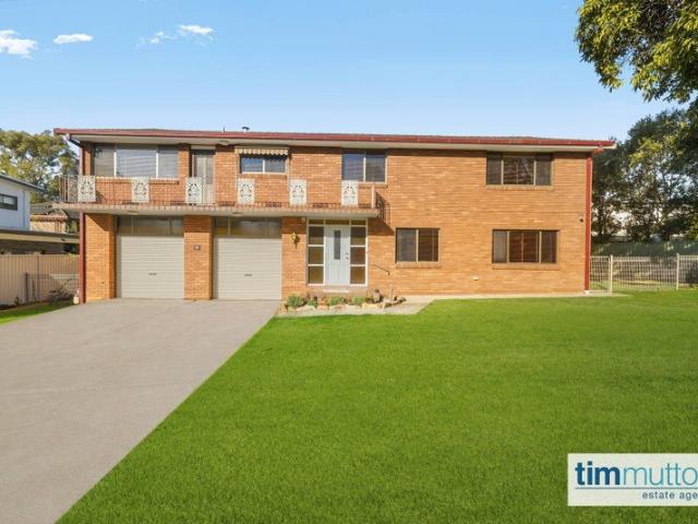Spacious Family Living in a Convenient Revesby Location