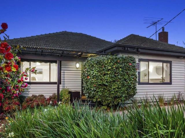 Spacious Family Living in a Convenient Ringwood Location
