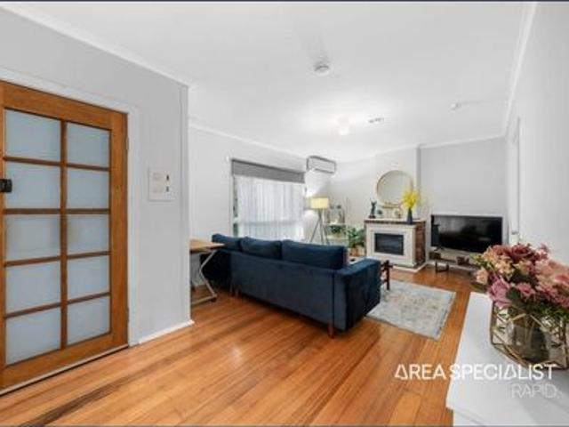 Spacious Family Living in a Central Doveton Pocket