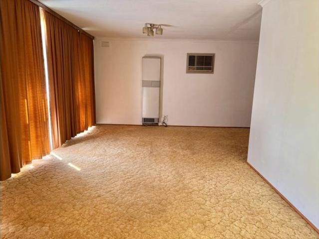 Spacious Family Living in a Great Clarinda Location
