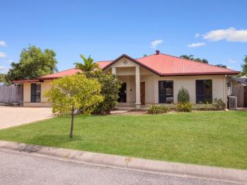 EXCELLENT LARGE INVESTMENT HOME IN DOUGLAS