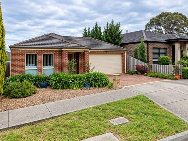 Spacious Family Living in a Great South Morang Location *APPLY FOR THIS PROPERTY NOW