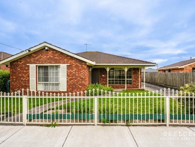 Spacious Family Living in a Fantastic Leopold Location. Check out our 3D Tour online