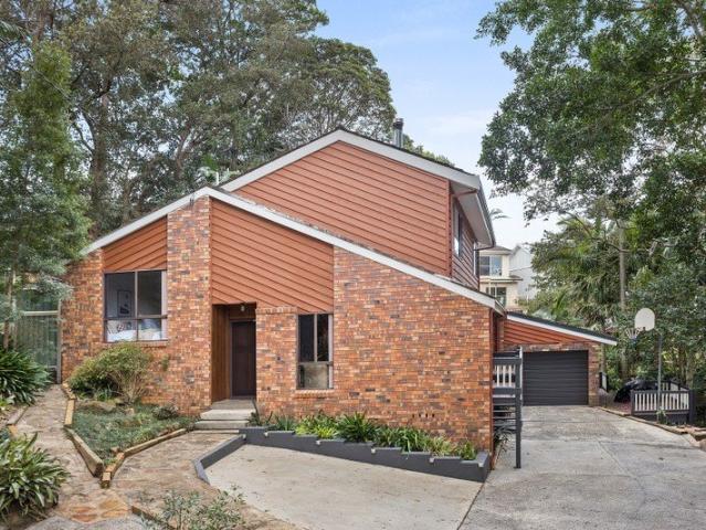 Spacious Family Living in a Leafy Mount Keira Setting