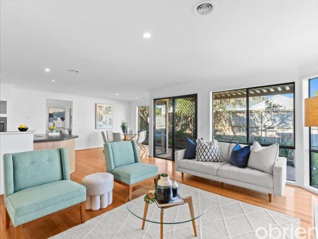 Spacious Family Living in a Sought After Mornington Location