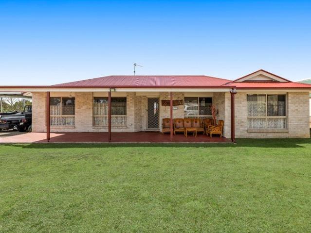 SPACIOUS FAMILY LIVING IN A SOUGHT AFTER AREA