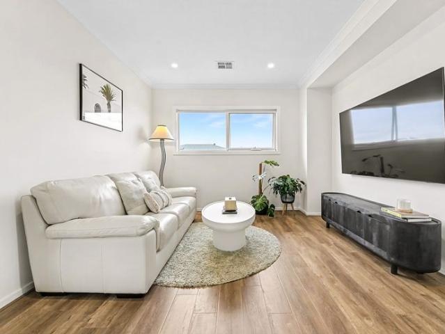 Spacious Family Living in a Sought After Clyde North Location