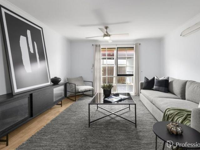 Spacious Family Living in a Sought After Kealba Location!