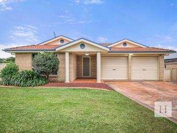 Spacious Family Living in a Sought After Woongarrah Location