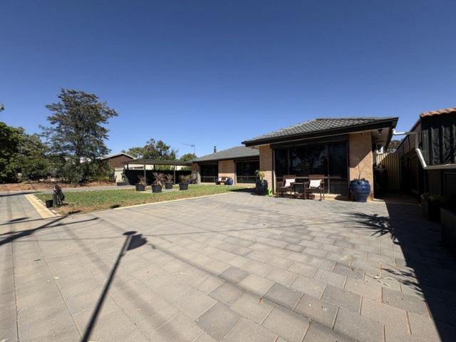 Spacious Family Living in a Sensational Location!