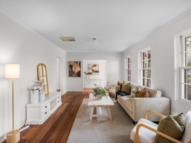 Spacious Family Living in a Peaceful Corner Position