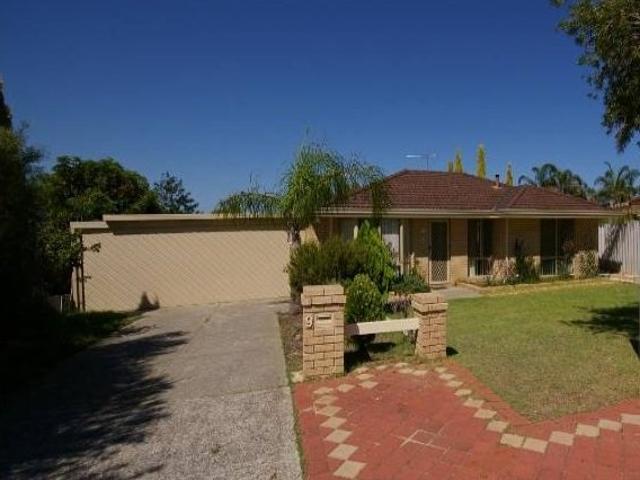 SPACIOUS FAMILY LIVING IN A PEACEFUL CUL DE SAC