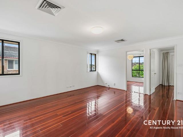 Spacious Family Living in a Peaceful Cul De Sac