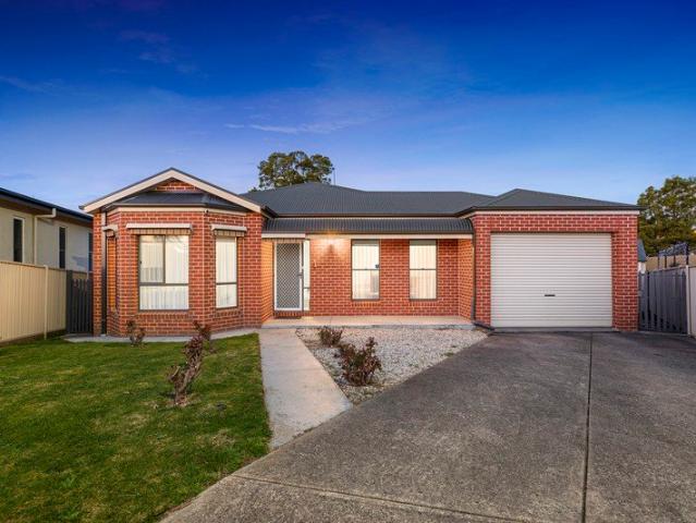 Spacious Family Living in a Peaceful Brown Hill Setting