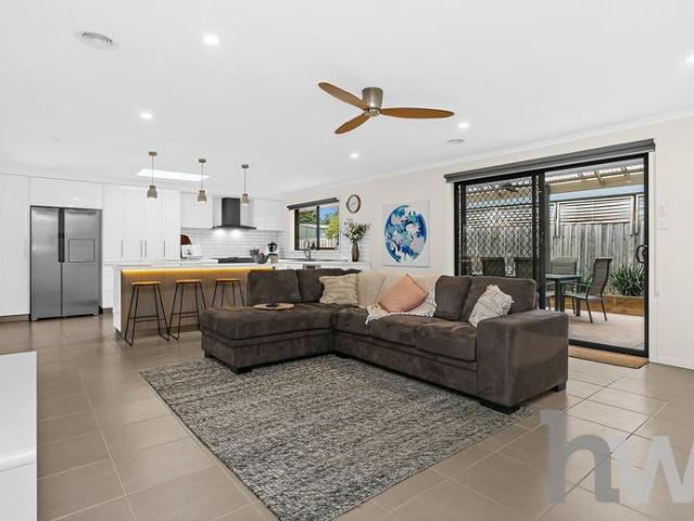 Spacious Family Living in a Peaceful Grovedale Court