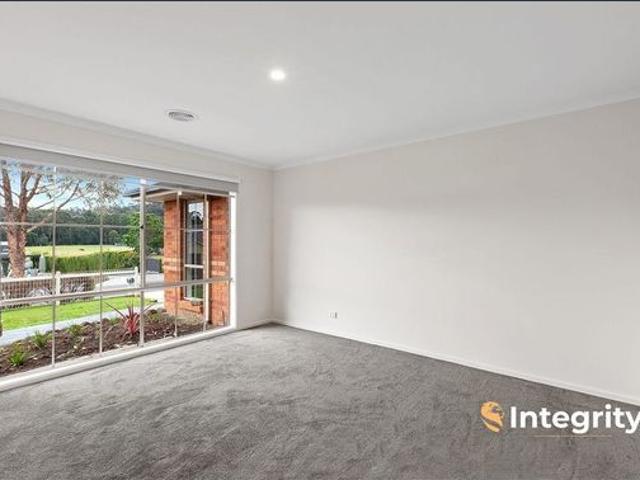 Spacious Family Living in a Peaceful Healesville Location