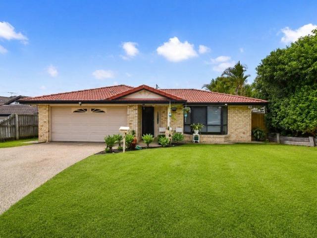 Spacious Family Living in a Peaceful Oxley Cul de Sac