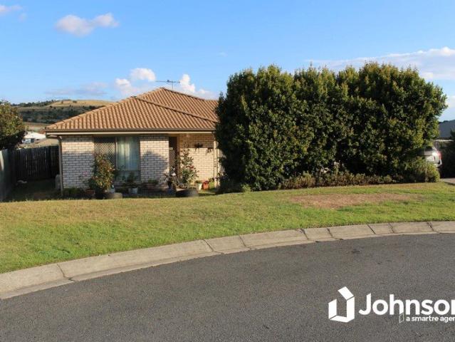 Spacious Family Living in a Peaceful Lowood Cul de Sac