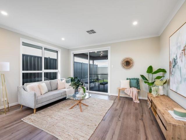 Spacious Family Living in a Peaceful Location!