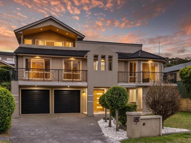 SPACIOUS FAMILY LIVING IN A PEACEFUL SETTING