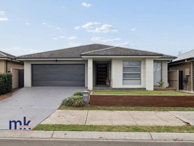 Huge 28sq Family Living in a Peaceful Spring Farm Location