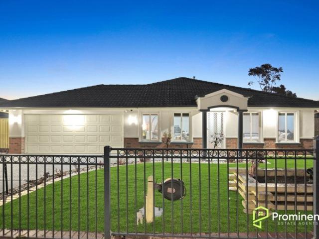Spacious Family Living in a Premium Beaumont Waters Location