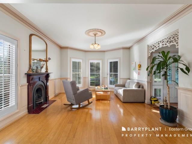 Spacious Family Living in a Prestigious Eltham Setting