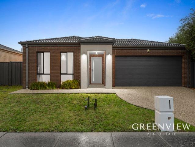 Spacious Family Living in a Prime Cranbourne North Location