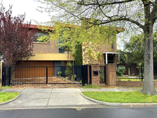 Spacious Family Living in a Prime Balwyn Location