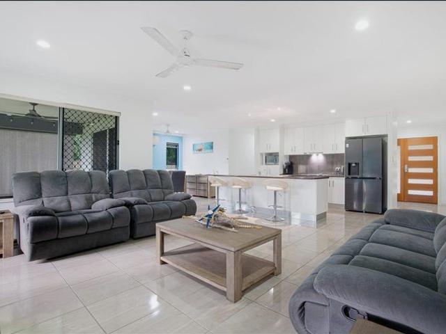 Spacious Family Living in a Prime Beaconsfield Location