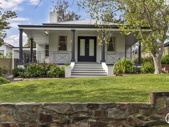 Spacious Family Living in a Prime Burnside Location