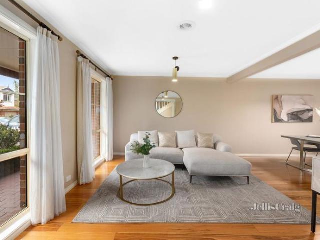 Spacious Family Living in a Prime Glen Waverley Location
